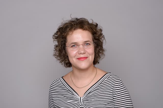 Irena TUŠEK